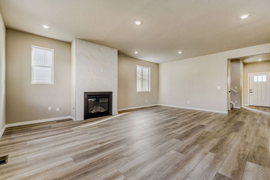 New Home in Parker, CO.  - Slide 4