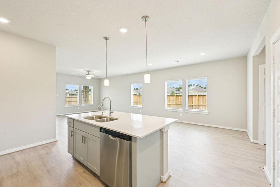 Photo is not of the actual home, but is an inspirational photo of builder’s model home and may depict options, furnishings, and/or decorator features that are not included Photo is not of the actual home, but is an inspirational photo of builder’s model home and may depict options, furnishings, and/or decorator features that are not included