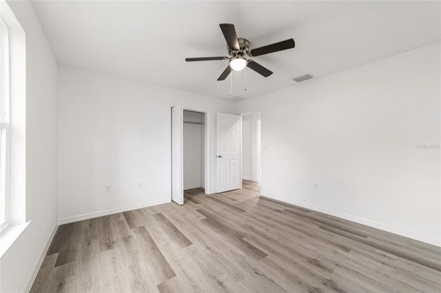 Spacious, unfurnished interior of a new home in , Silver Springs (Image 37).