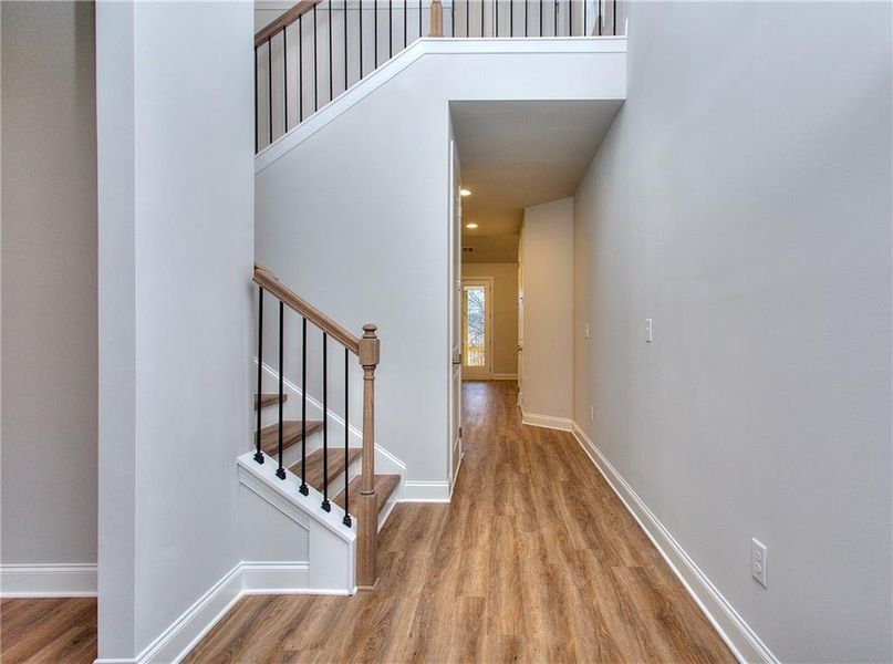 Spacious, unfurnished interior of a new home in , Homer (Image 16).