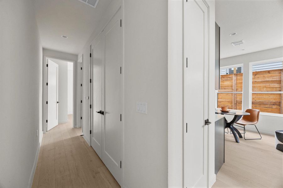 Spacious, unfurnished interior of a new home in , Austin (Image 19).