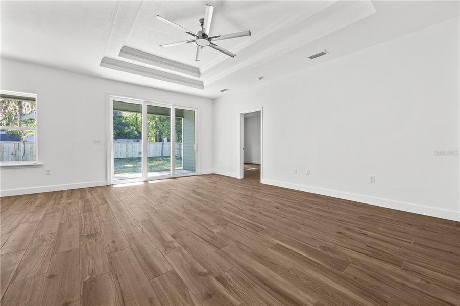 Spacious, unfurnished interior of a new home in , Gainesville (Image 25).