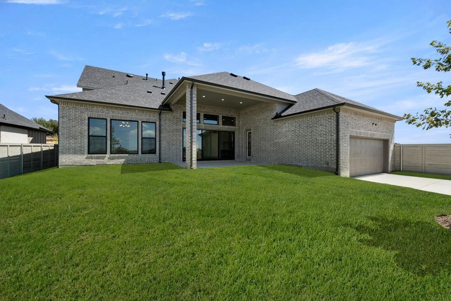 Montclaire C Exterior Rear