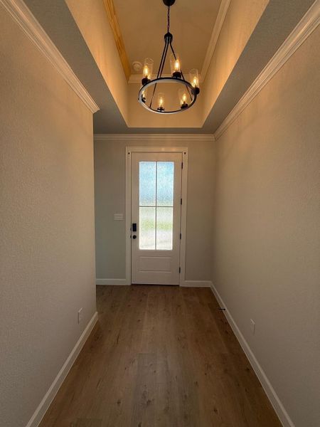 Spacious, unfurnished interior of a new home in Wellborn Settlement, College Station (Image 11).