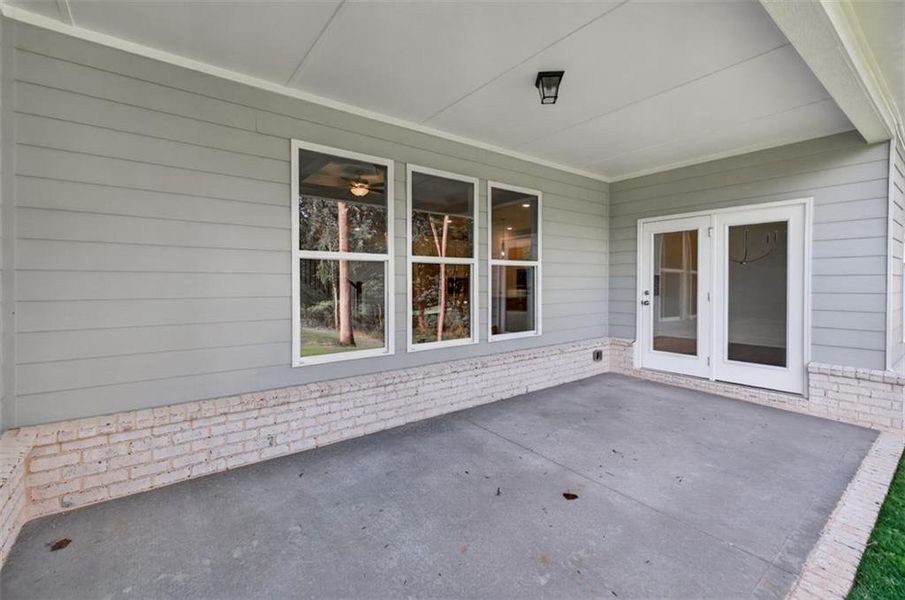 Exterior details and patio area of a home in , Gainesville (Image 28).