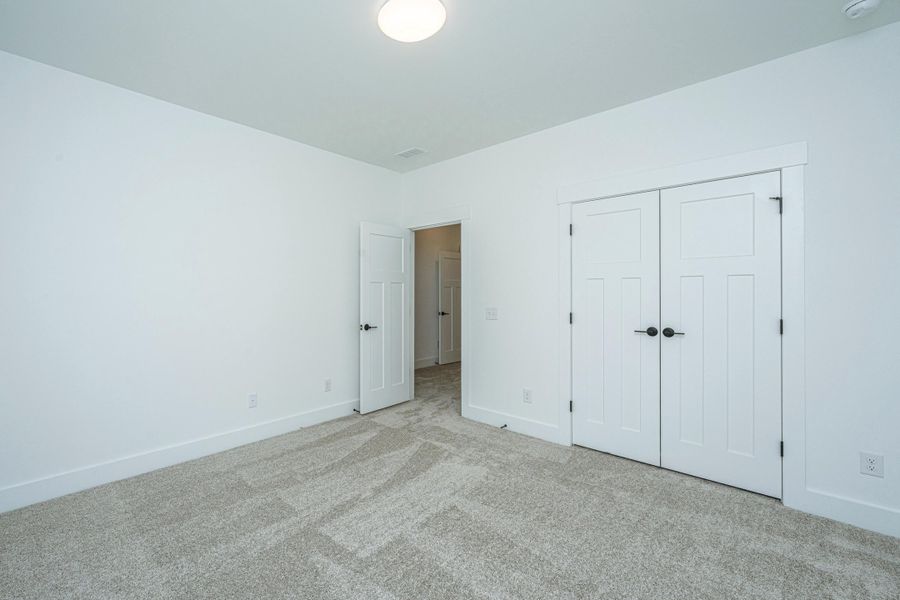 Spacious, unfurnished interior of a new home in , Ridgeville (Image 22).