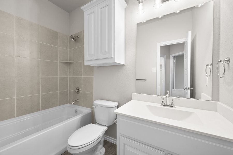 Furnished interior view inside a new home in Chisholm Hills, Cleburne (Image 14).