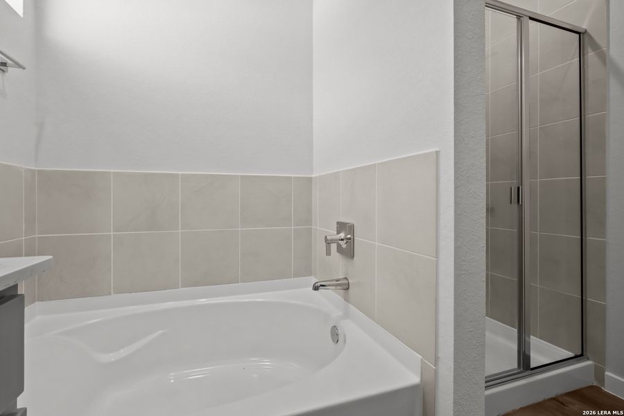 Close-up of interior finishes inside a home in Cinco Lakes, San Antonio (Image 14).