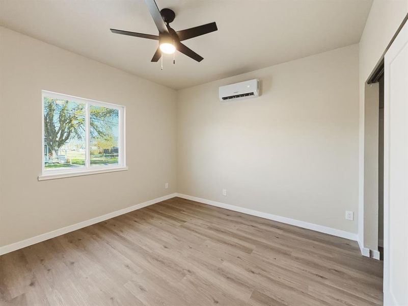 Spacious, unfurnished interior of a new home in , Iredell (Image 12).