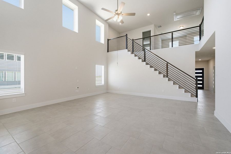 Spacious, unfurnished interior of a new home in Red Hawk Landing, San Antonio (Image 30).