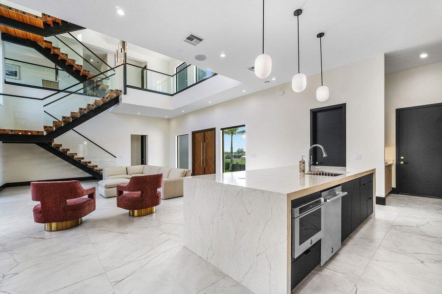 Furnished interior view inside a new home in , Juno Beach (Image 62).