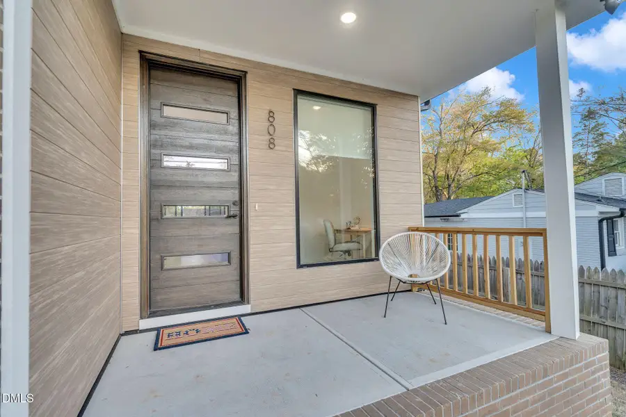 1-web-or-mls-DSC04949 1-web-or-mls-DSC04949