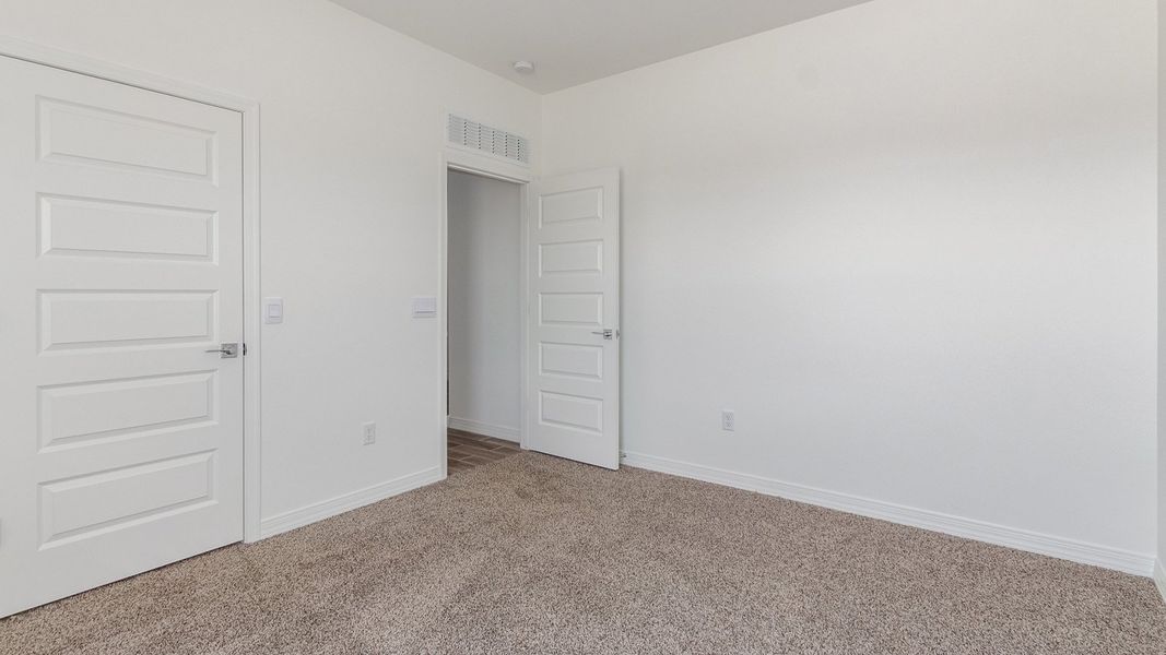 Representative unfurnished interior of a home built from the Catalina - Plan H50T4 by D.R. Horton in Sahuarita Acres, Sahuarita (Image 37).