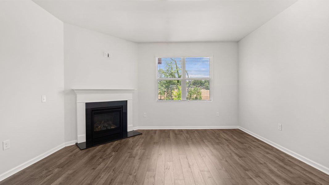 Spacious, unfurnished interior of a new home in Highland Hills, Graniteville (Image 13).