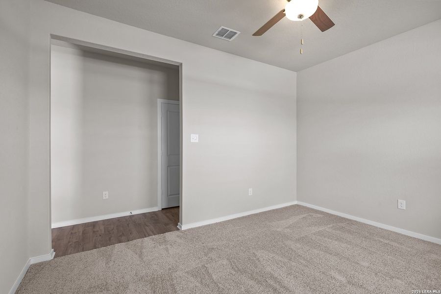 Spacious, unfurnished interior of a new home in Hickory Ridge, Elmendorf (Image 33). Spacious, unfurnished interior of a new home in Hickory Ridge, Elmendorf (Image 33).