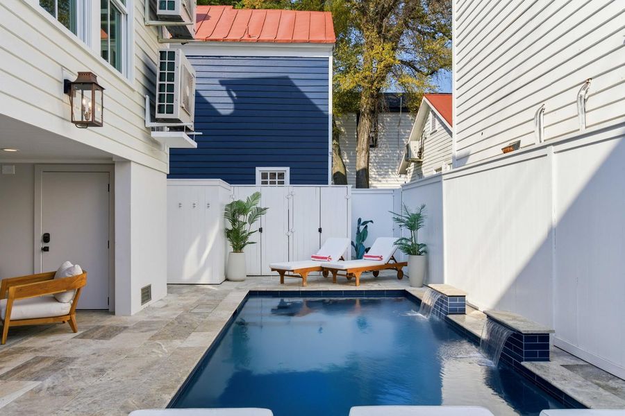 Exterior details and patio area of a home in , Charleston (Image 4).