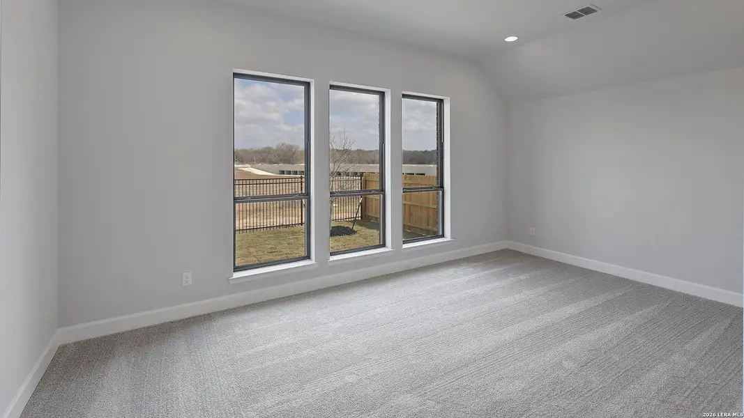 Spacious, unfurnished interior of a new home in Alsatian Oaks, Castroville (Image 13).