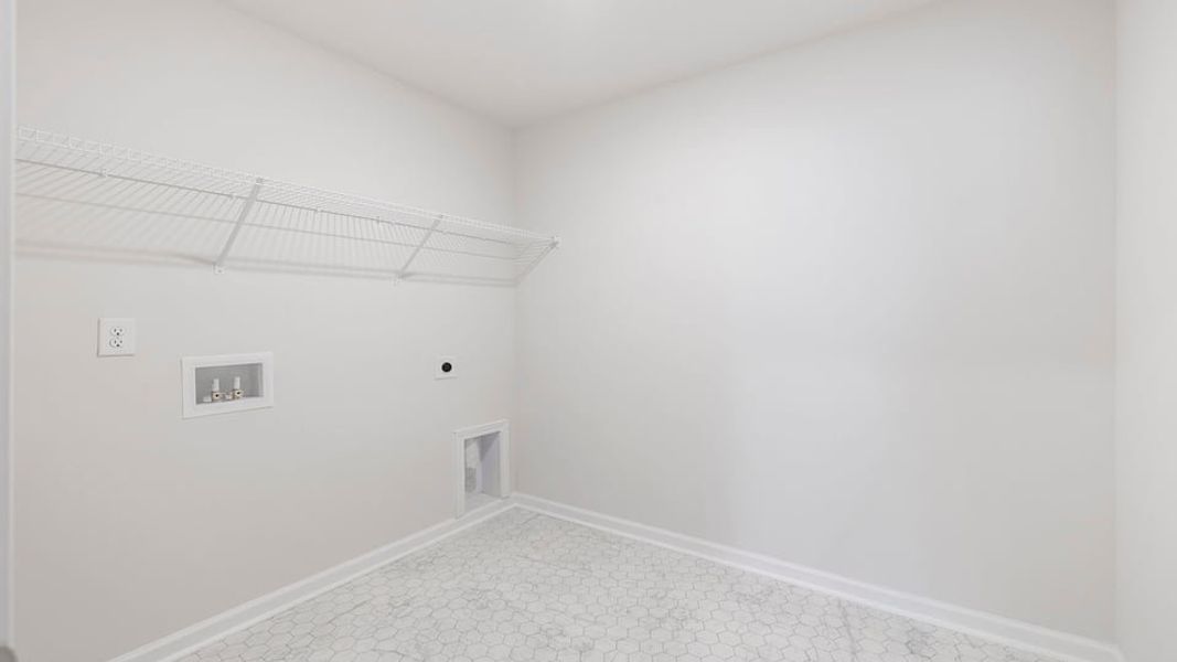 Spacious, unfurnished interior of a new home in Cedar Gap, Fountain Inn (Image 32).