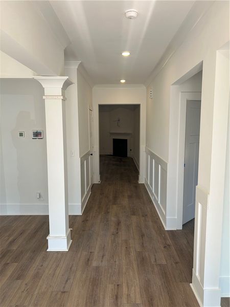 Spacious, unfurnished interior of a new home in Cross Creek Golf Club, Seneca (Image 14). Spacious, unfurnished interior of a new home in Cross Creek Golf Club, Seneca (Image 14).