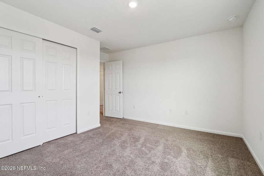 Spacious, unfurnished interior of a new home in Copper Ridge, Jacksonville (Image 26).