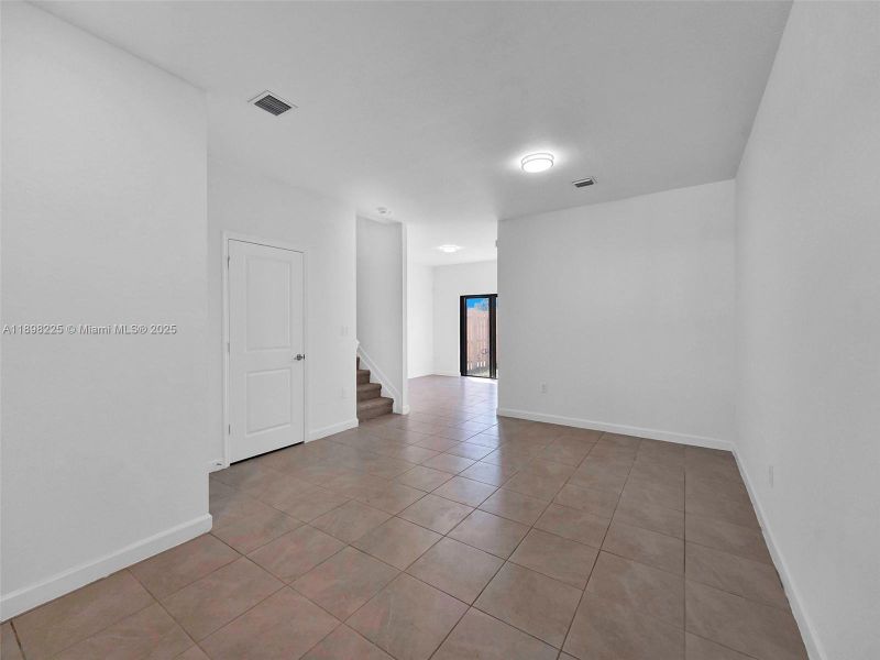 Spacious, unfurnished interior of a new home in , Homestead (Image 32). Spacious, unfurnished interior of a new home in , Homestead (Image 32).