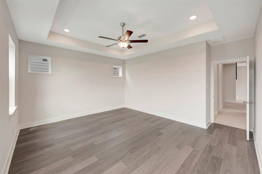 Spacious, unfurnished interior of a new home in Elyson 40', Katy (Image 19).