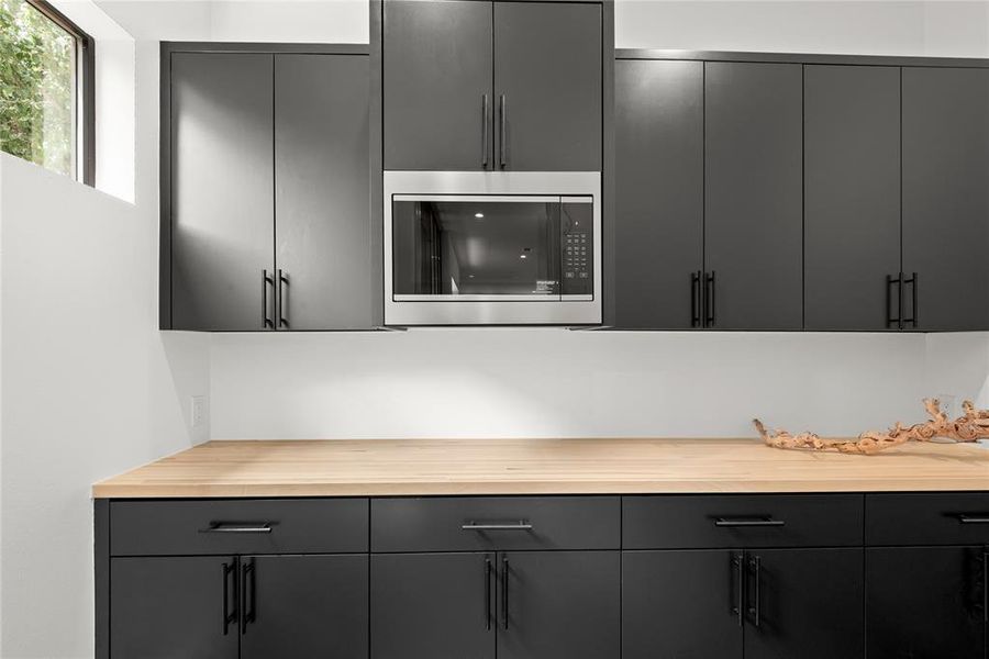 Furnished interior view inside a new home in , Dallas (Image 24). Furnished interior view inside a new home in , Dallas (Image 24).