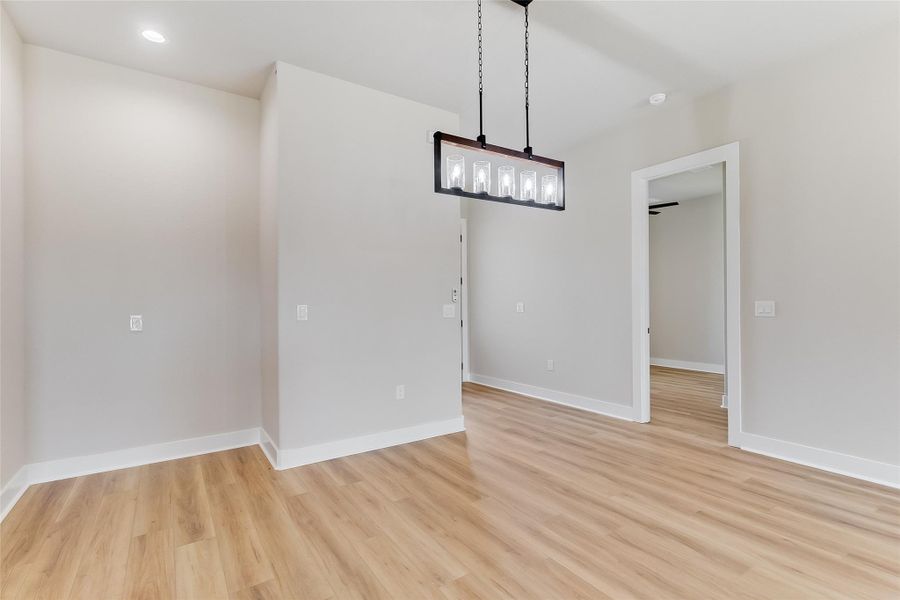 Spacious, unfurnished interior of a new home in , Bertram (Image 15).