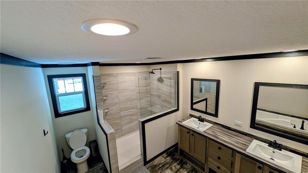 Furnished interior view inside a new home in , Wauchula (Image 7).