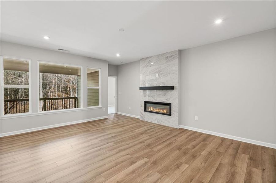 Spacious, unfurnished interior of a new home in The Reserve At Liberty Park, Braselton (Image 17).