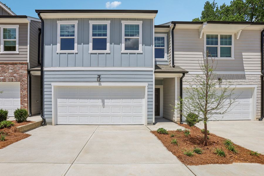 Representative exterior details of a home built from the Echo by Starlight Homes in Chestnut Grove, Douglasville (Image 2).
