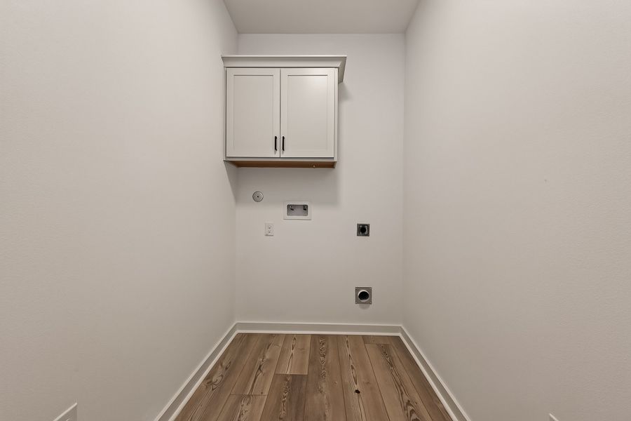 Spacious, unfurnished interior of a new home in Aldeana, Bonney (Image 31).
