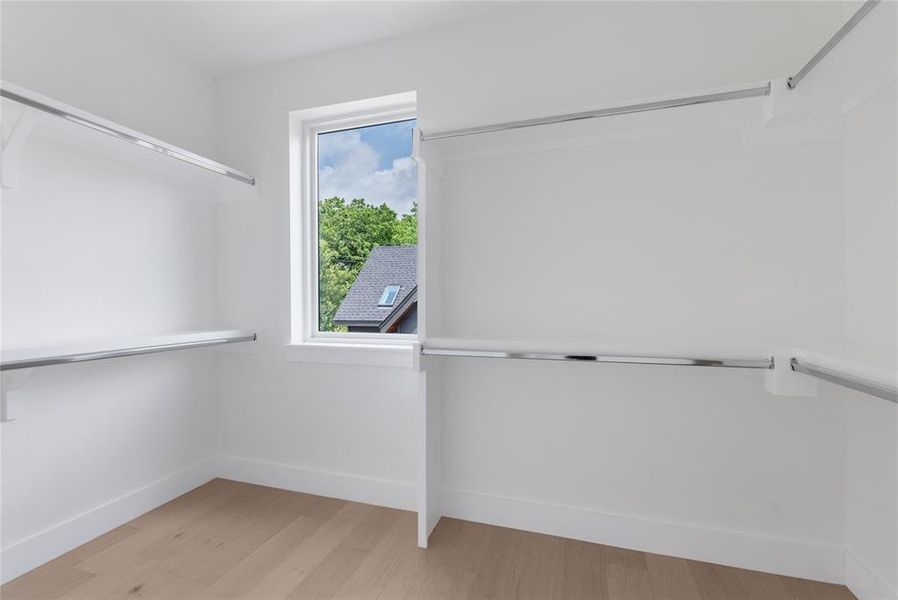 Spacious, unfurnished interior of a new home in , Austin (Image 33).