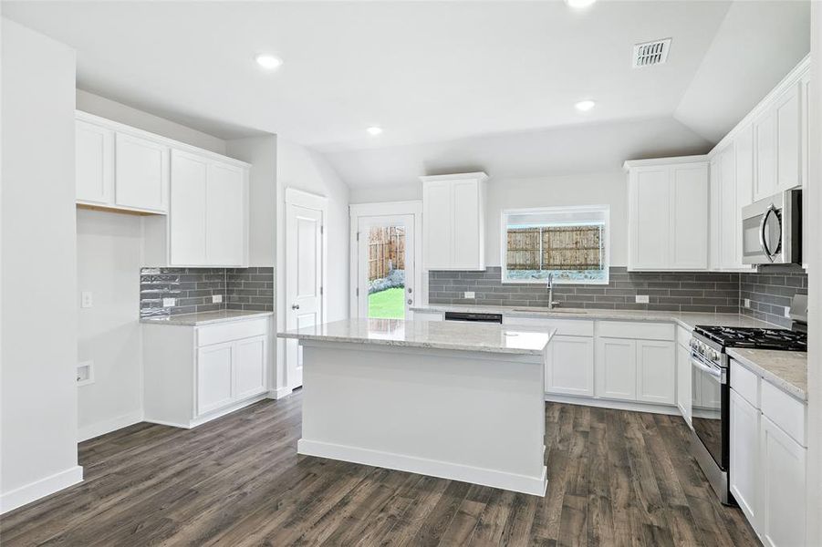 Furnished interior view inside a new home in Simpson Crossing, McKinney (Image 4).