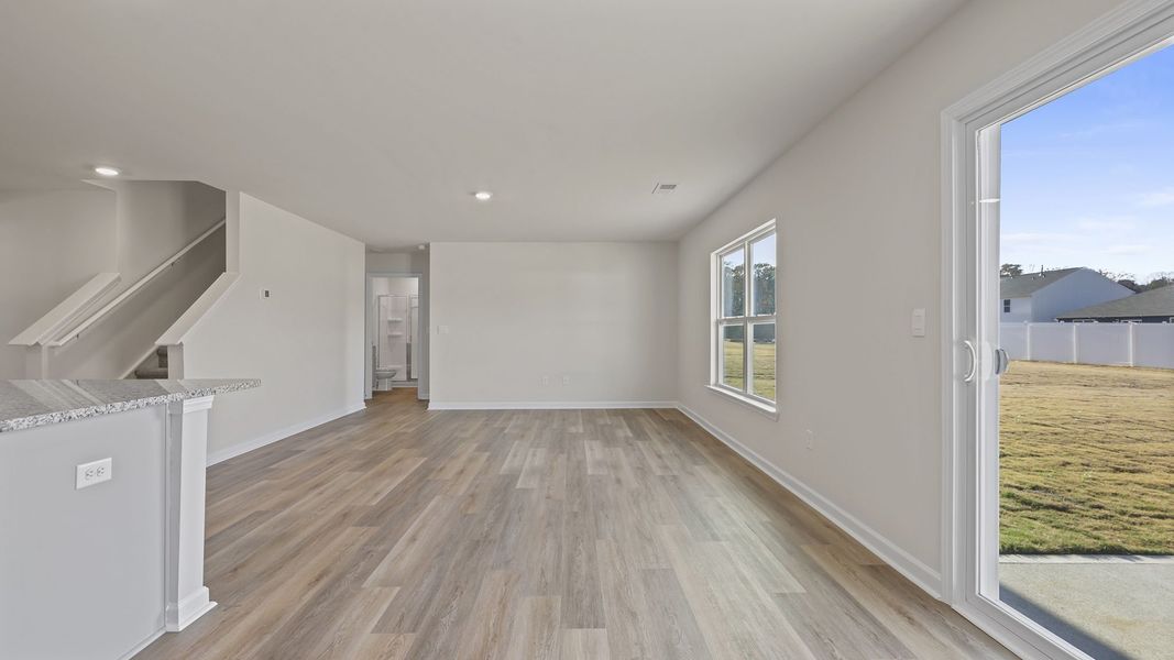Spacious, unfurnished interior of a new home in Bentley Park, Greenwood (Image 16).