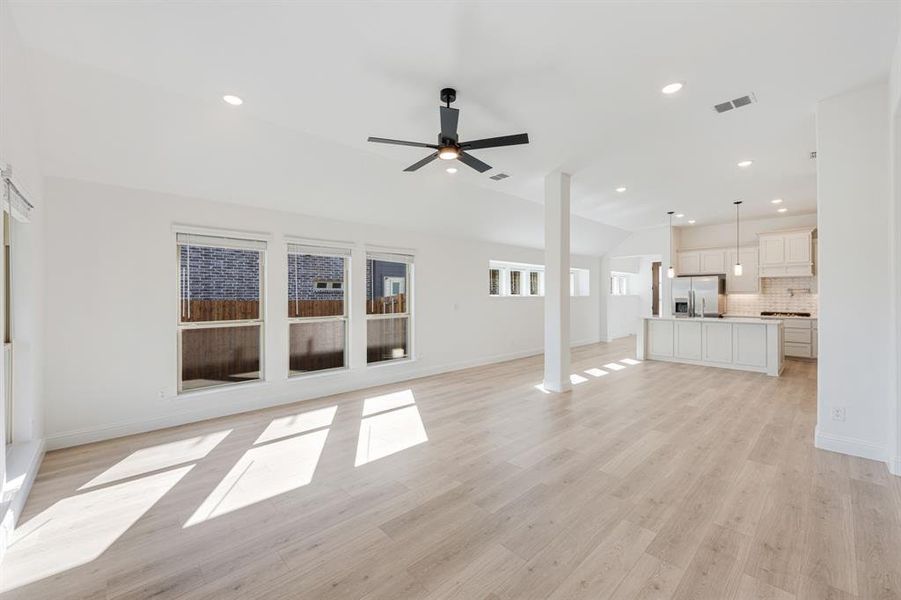 Spacious, unfurnished interior of a new home in West Crossing, Anna (Image 30). Spacious, unfurnished interior of a new home in West Crossing, Anna (Image 30).