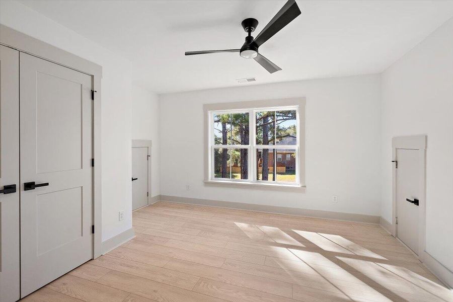 Spacious, unfurnished interior of a new home in , Hanahan (Image 27).