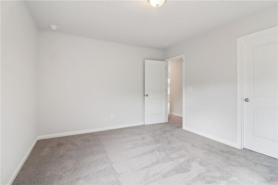 Spacious, unfurnished interior of a new home in Abbotts Crossing, Conyers (Image 34).