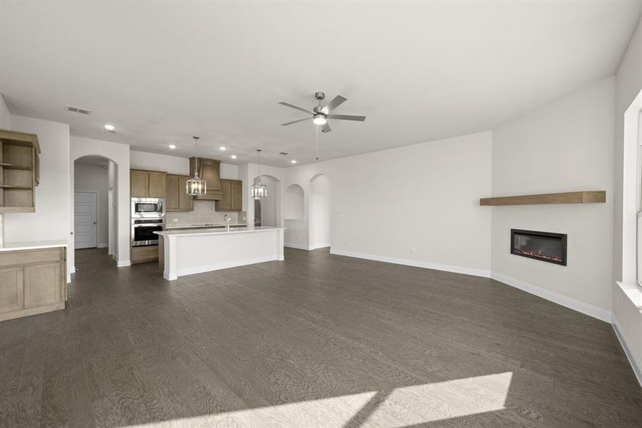 105 Grey Wolf- Living Room