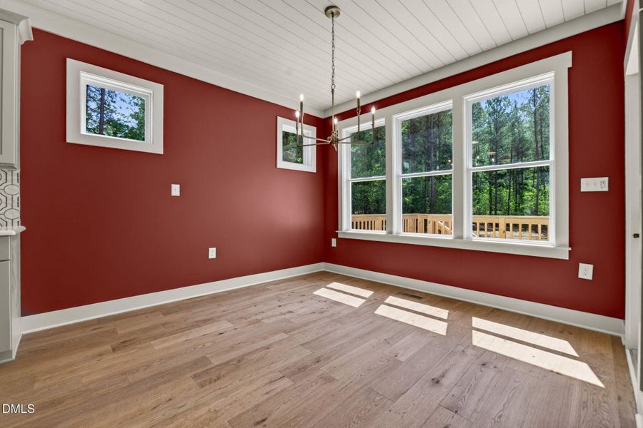 28-web-or-mls-12601 Burgess -28