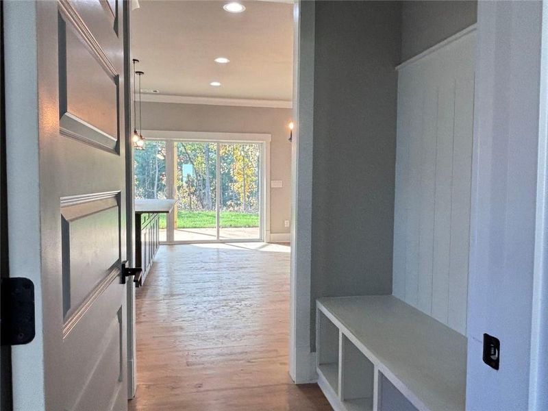 Spacious, unfurnished interior of a new home in , Jefferson (Image 37).