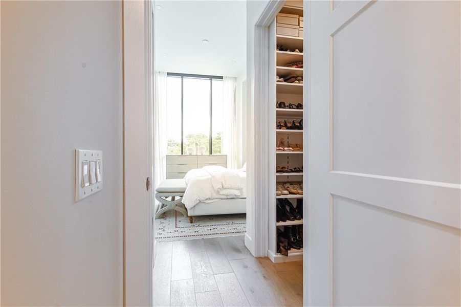 Image 29 of a home in .