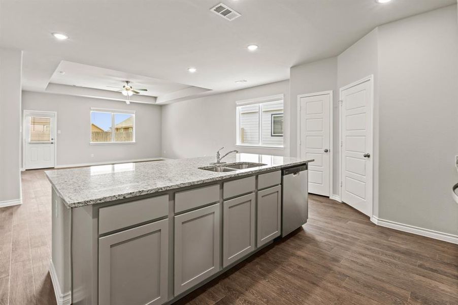 Furnished interior view inside a new home in Deer Creek, Fort Worth (Image 27). Furnished interior view inside a new home in Deer Creek, Fort Worth (Image 27).