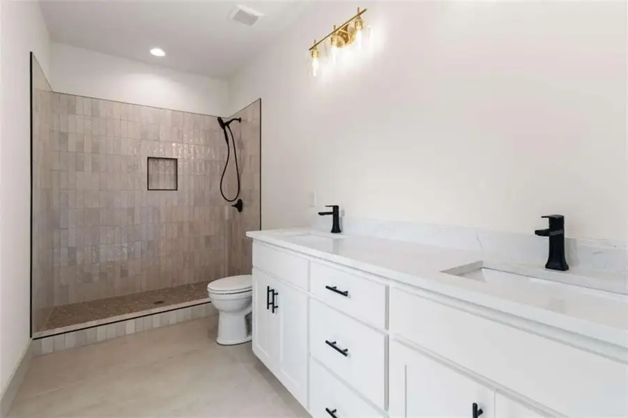 Furnished interior view inside a new home in , Ellijay (Image 8).