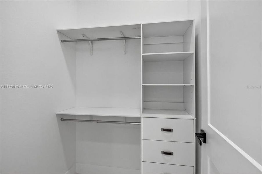 Image 42 of a home in .