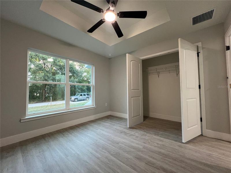 Spacious, unfurnished interior of a new home in , Summerfield (Image 16).