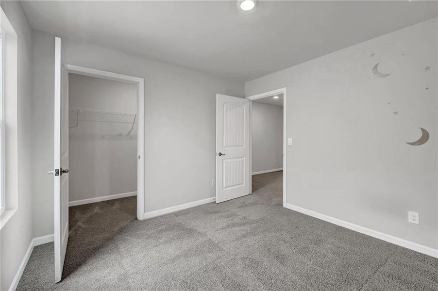 Spacious, unfurnished interior of a new home in Rosewood Farms, Acworth (Image 15). Spacious, unfurnished interior of a new home in Rosewood Farms, Acworth (Image 15).