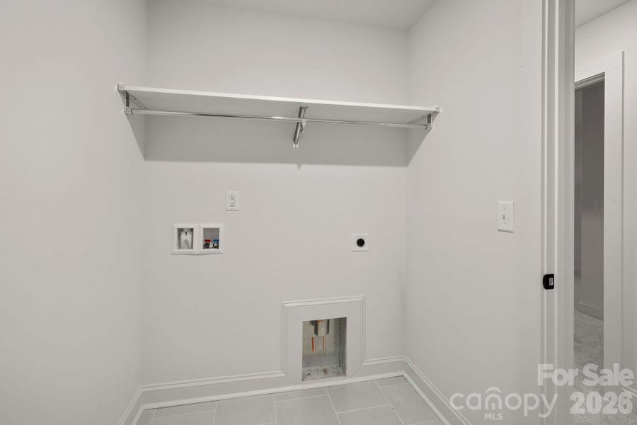 Spacious, unfurnished interior of a new home in , Charlotte (Image 24).