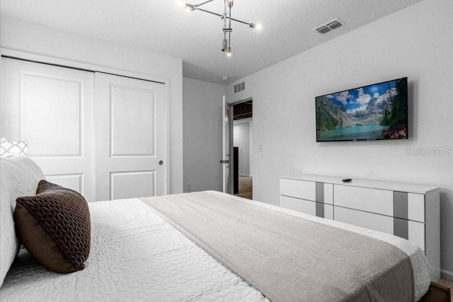 Furnished interior view inside a new home in , Kissimmee (Image 22).