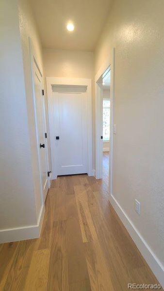 Spacious, unfurnished interior of a new home in , Crestone (Image 25).